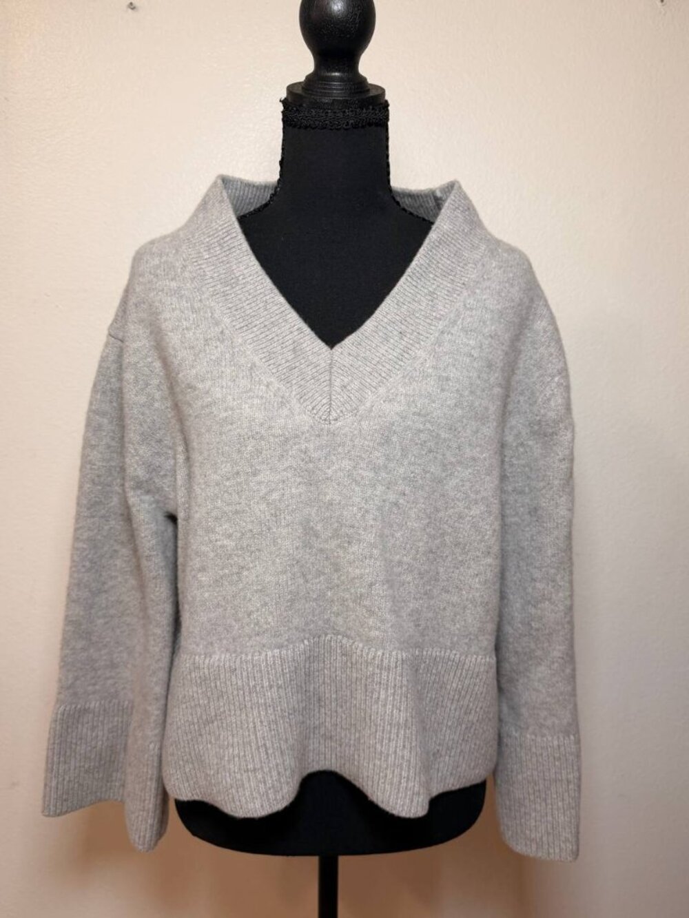 & Other Stories Stockholm Atelier 100% Wool Peplum Sweater XS Scandinavian